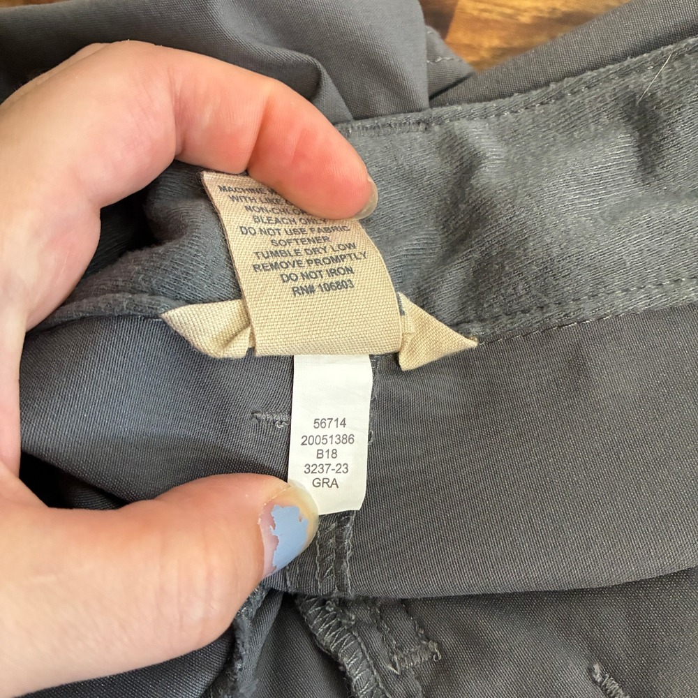 Duluth Trading Co Womens Dry On the Fly Capri Length Hiking Pants Size 16 Grey - Picture 9 of 13